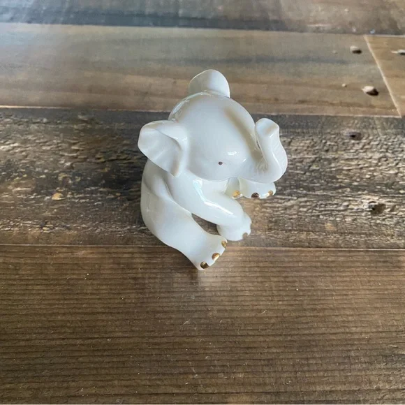 Lenox Collections. Ivory and 24 karat gold animal trio. Elephant, Dolphin, Swan. - Picture 4 of 5